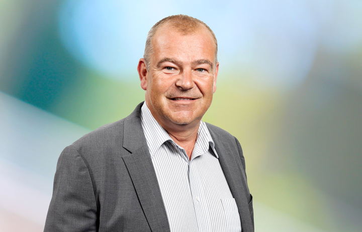 Daniel Truessel rechteckig low